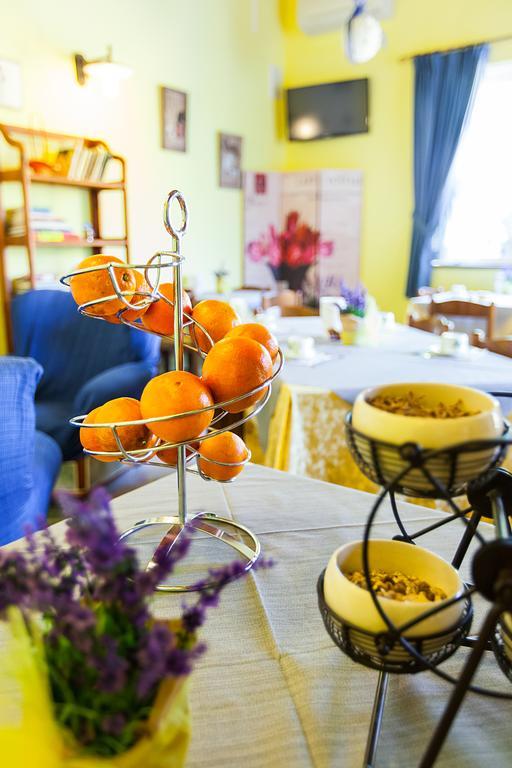 Osteria Da Cesare E Locanda Кастель Сан Петро Терме Экстерьер фото