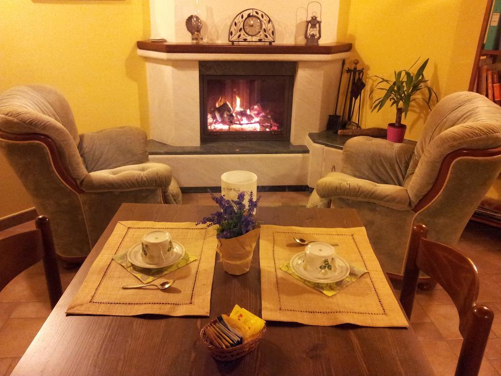 Osteria Da Cesare E Locanda Кастель Сан Петро Терме Экстерьер фото